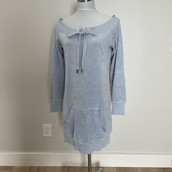 Juicy Couture Dresses & Skirts - Vintage juicy velour dress.